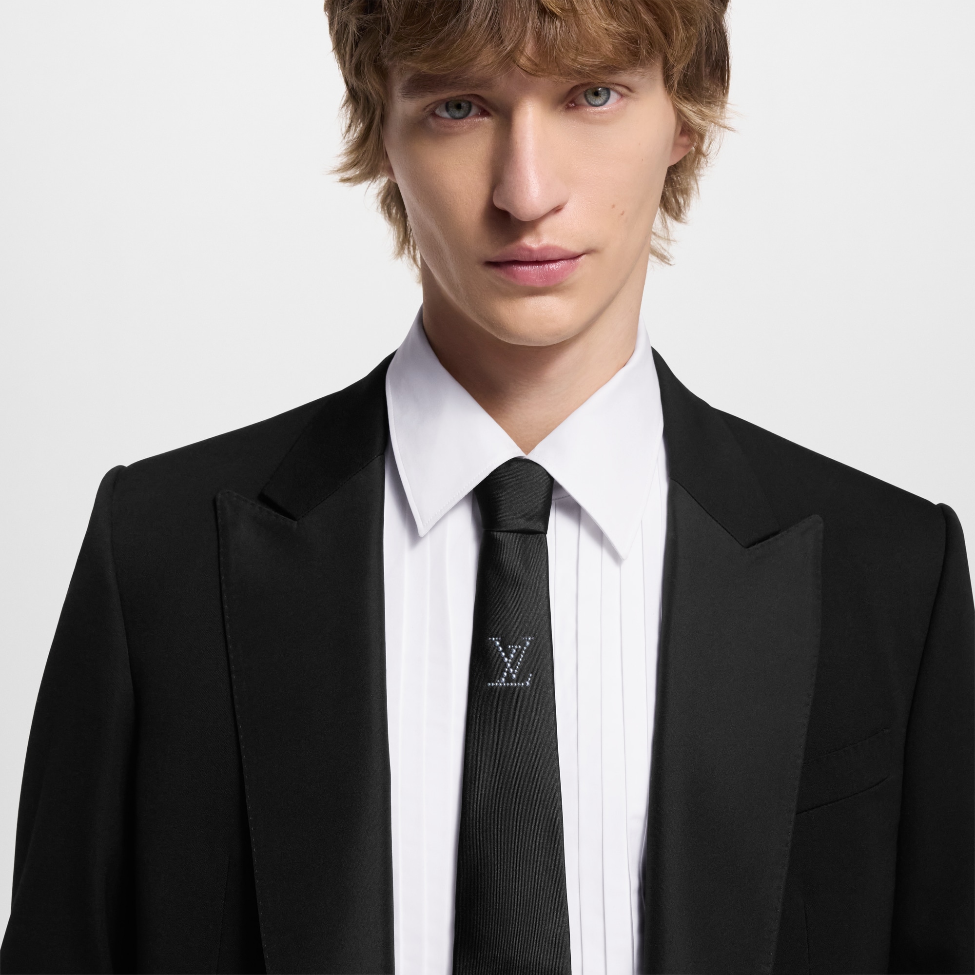 LV Pearls Tie . in Men