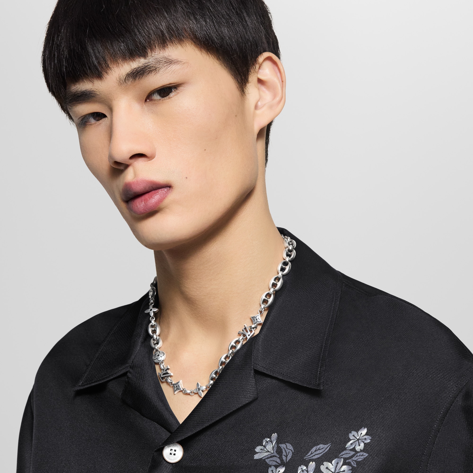 LV Sailor Medium Chain Necklace . in Men
