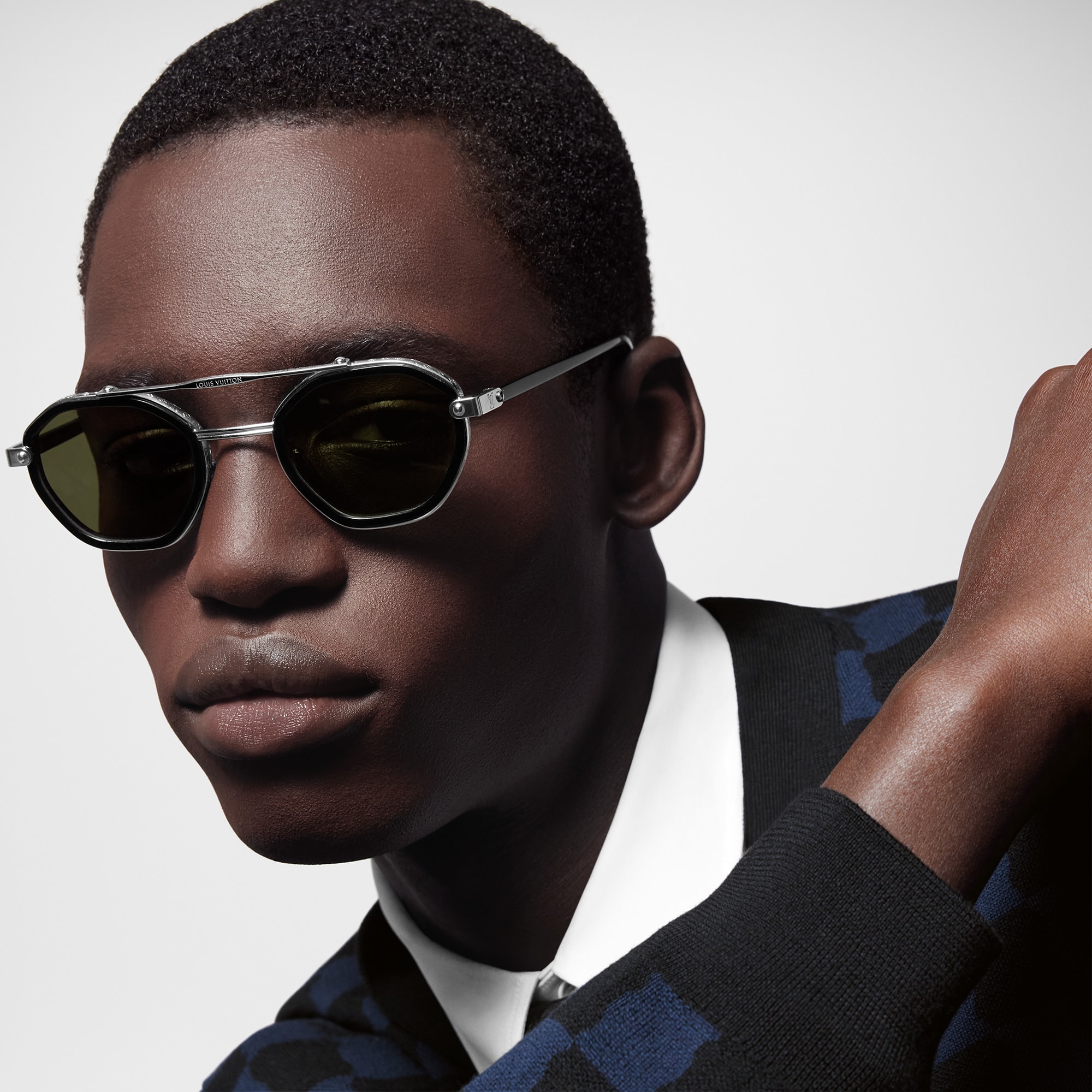 LV Signature Duo Round Sunglasses . in Men