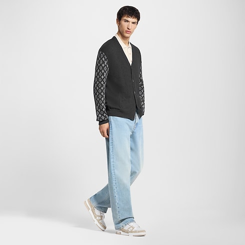 LV Trainer Sneaker in Men's Shoes Sneakers for Men collections by Louis Vuitton (Product zoom)