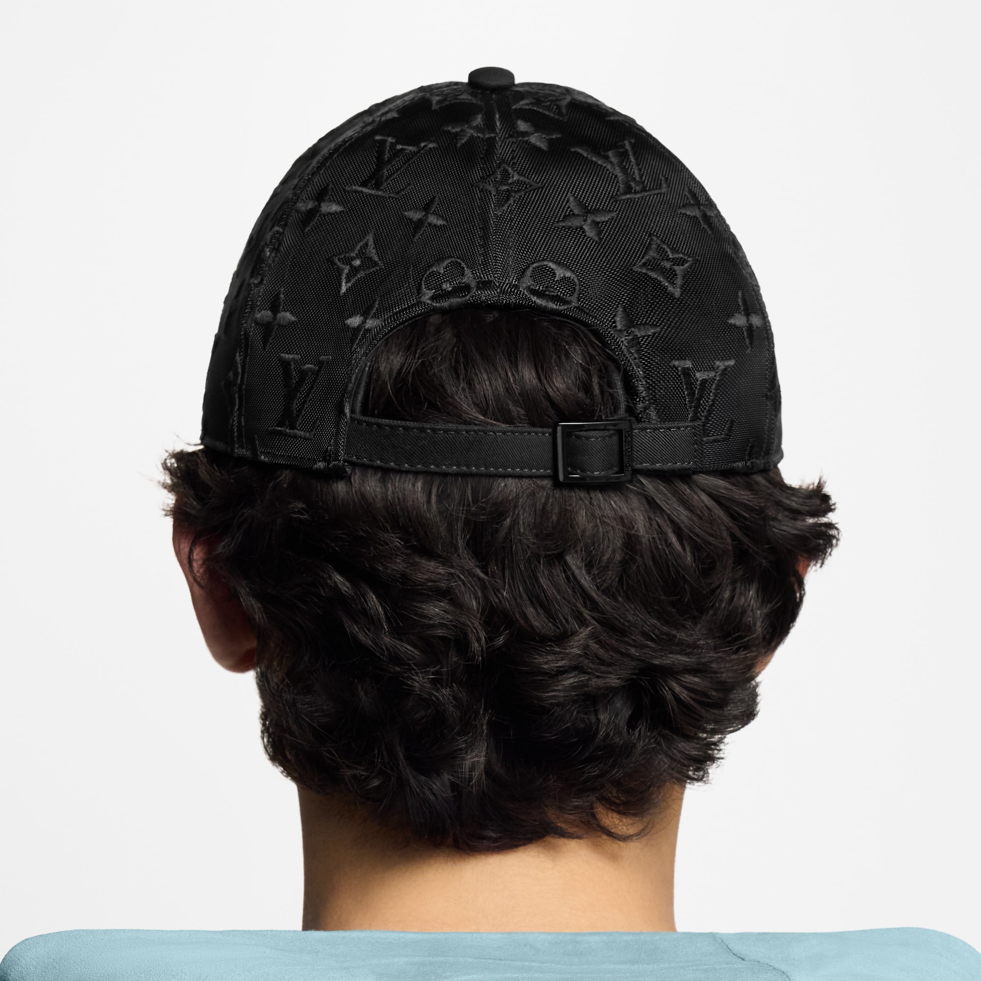 LV Vers Mesh Cap . in Men