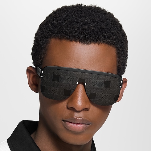 LV Waimea Mask Round Sunglasses . in Men's Accessories Sunglasses collections by Louis Vuitton (Product zoom)