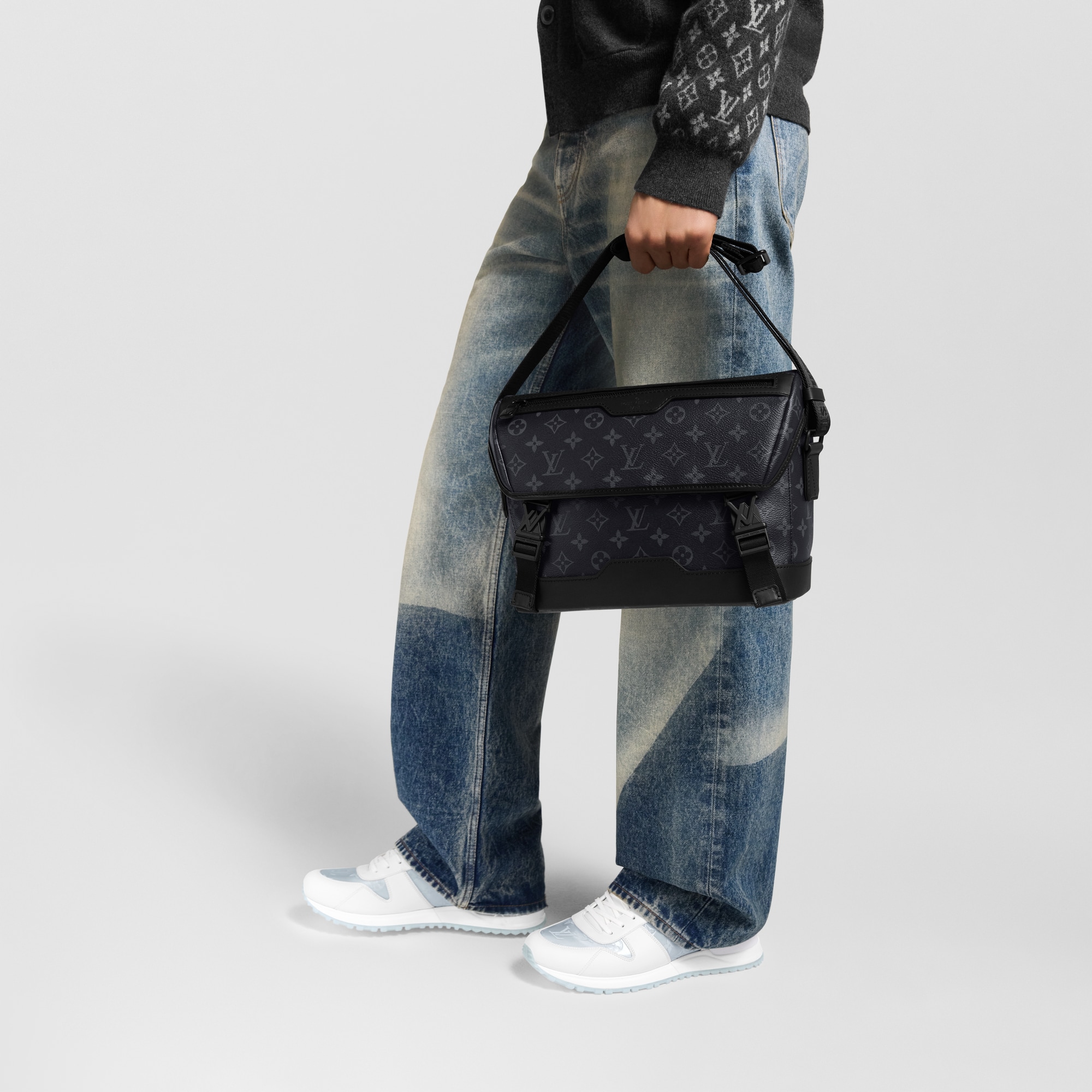 Messenger Voyager PM Monogram Eclipse in Bags and Small Leather Goods