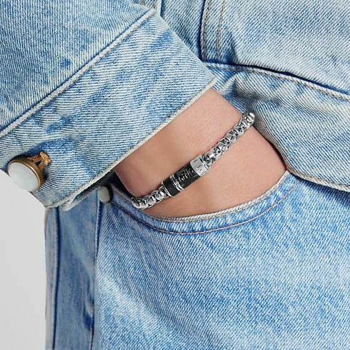 Monogram Chain Bracelet . in Men's Fashion Jewellery Bracelets collections by Louis Vuitton (Product zoom)