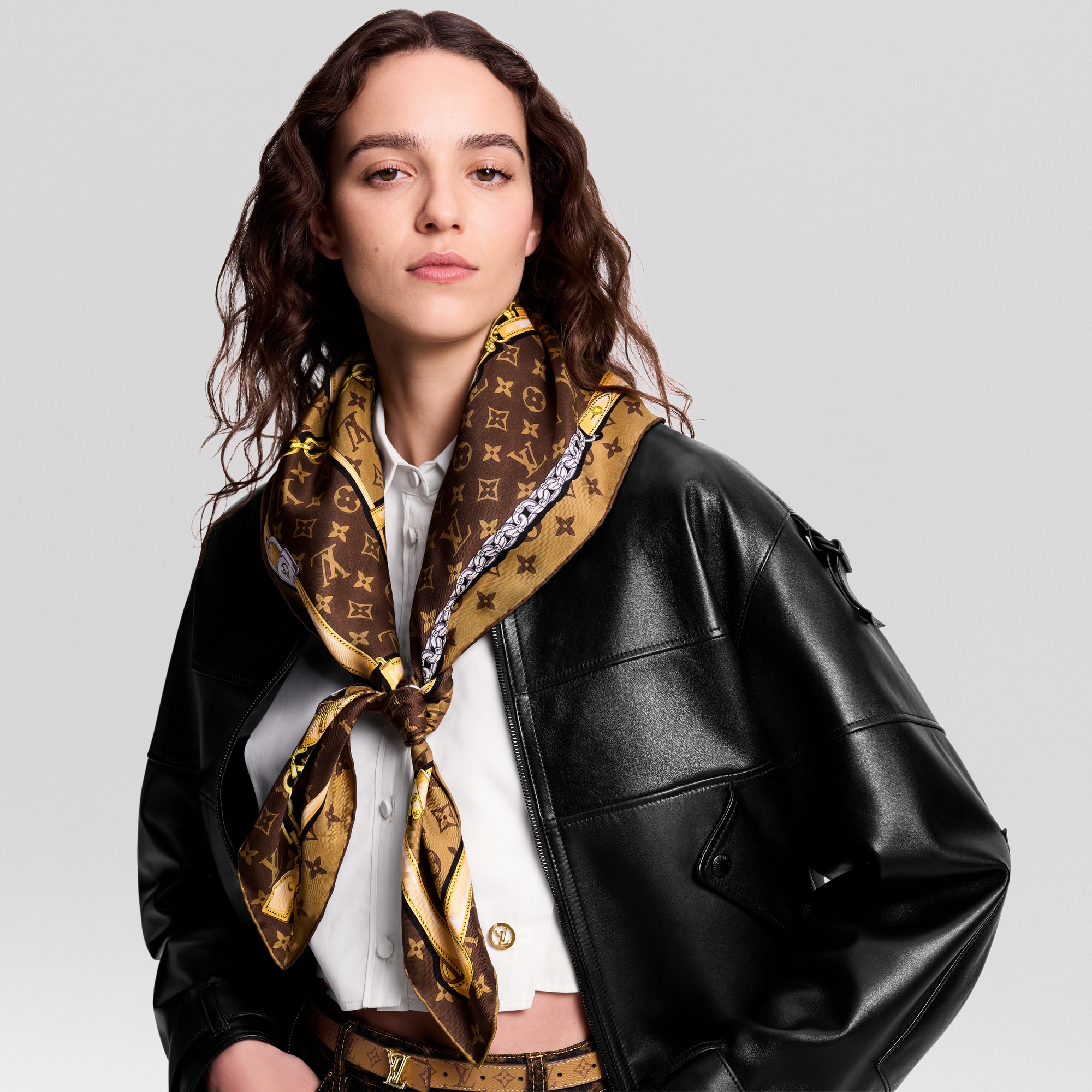 Monogram Confidential Square 90 . in Women