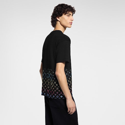 Monogram Gradient Embellished Short-Sleeved Crewneck in Men's Ready-to-Wear Knitwear and Sweatshirts collections by Louis Vuitton (Product zoom)