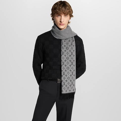 Monogram Gradient Scarf . in Men's Discontinued Product Obs 16 collections by Louis Vuitton (Product zoom)