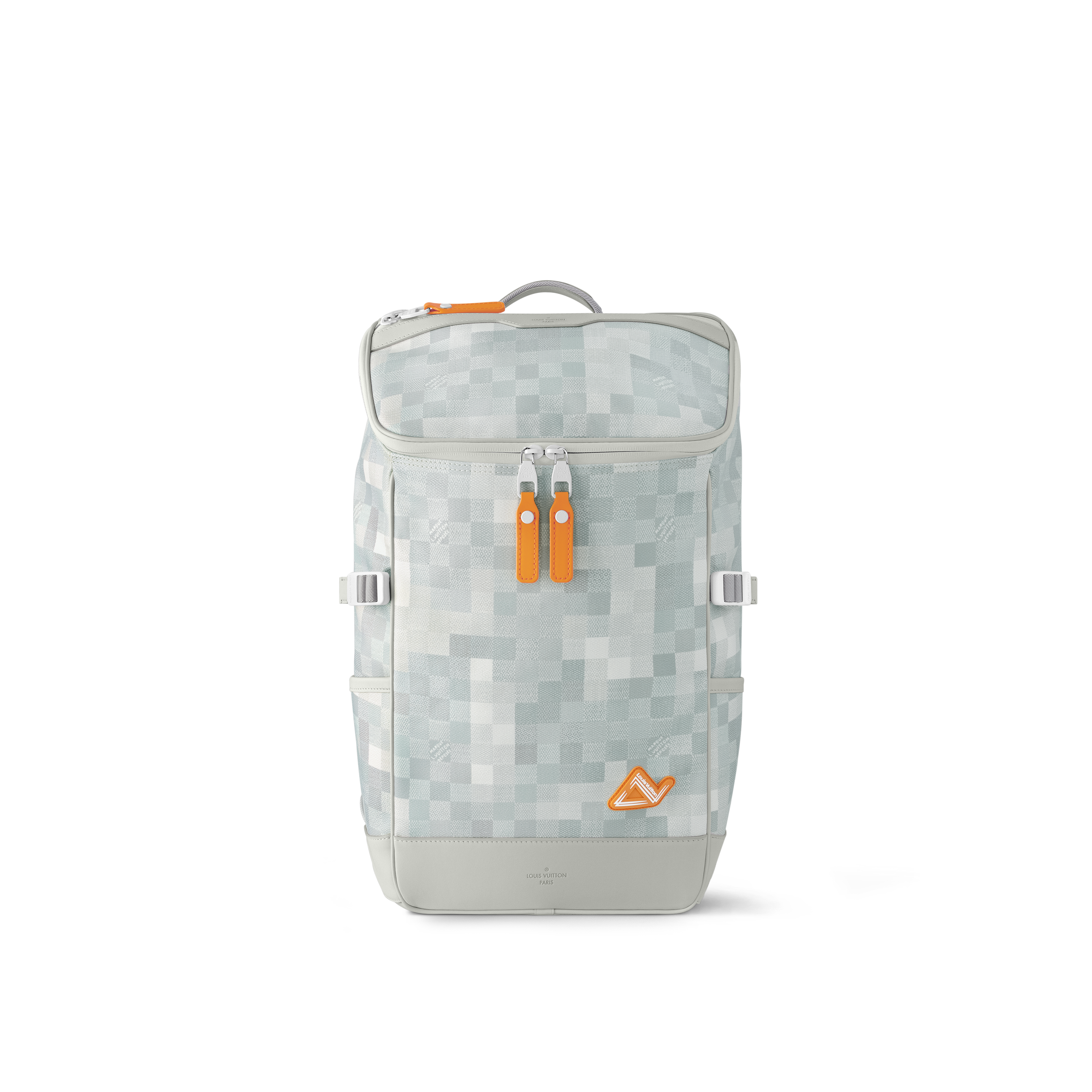 Mountain Backpack D16 in Bags and Small Leather Goods