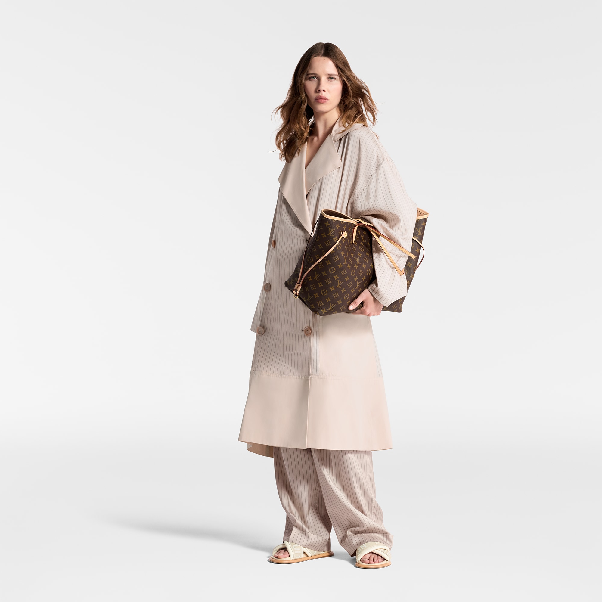 Neverfull GM Monogram in Women