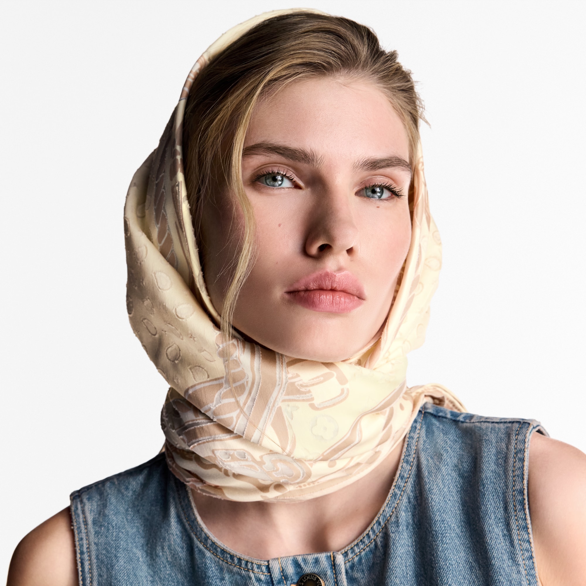 Ocean Bandana Shawl . in Women
