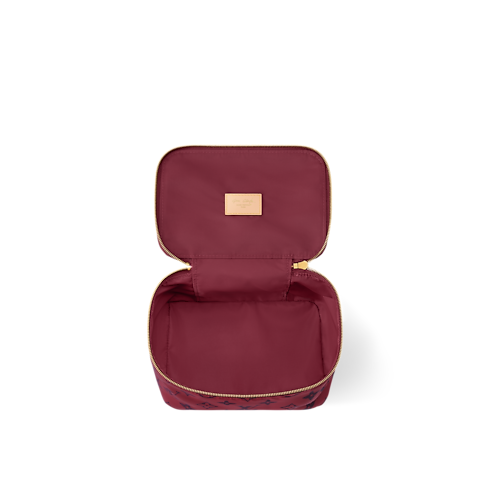 Packing Cube PM in Women's Travel Travel Accessories collections by Louis Vuitton (Product zoom)