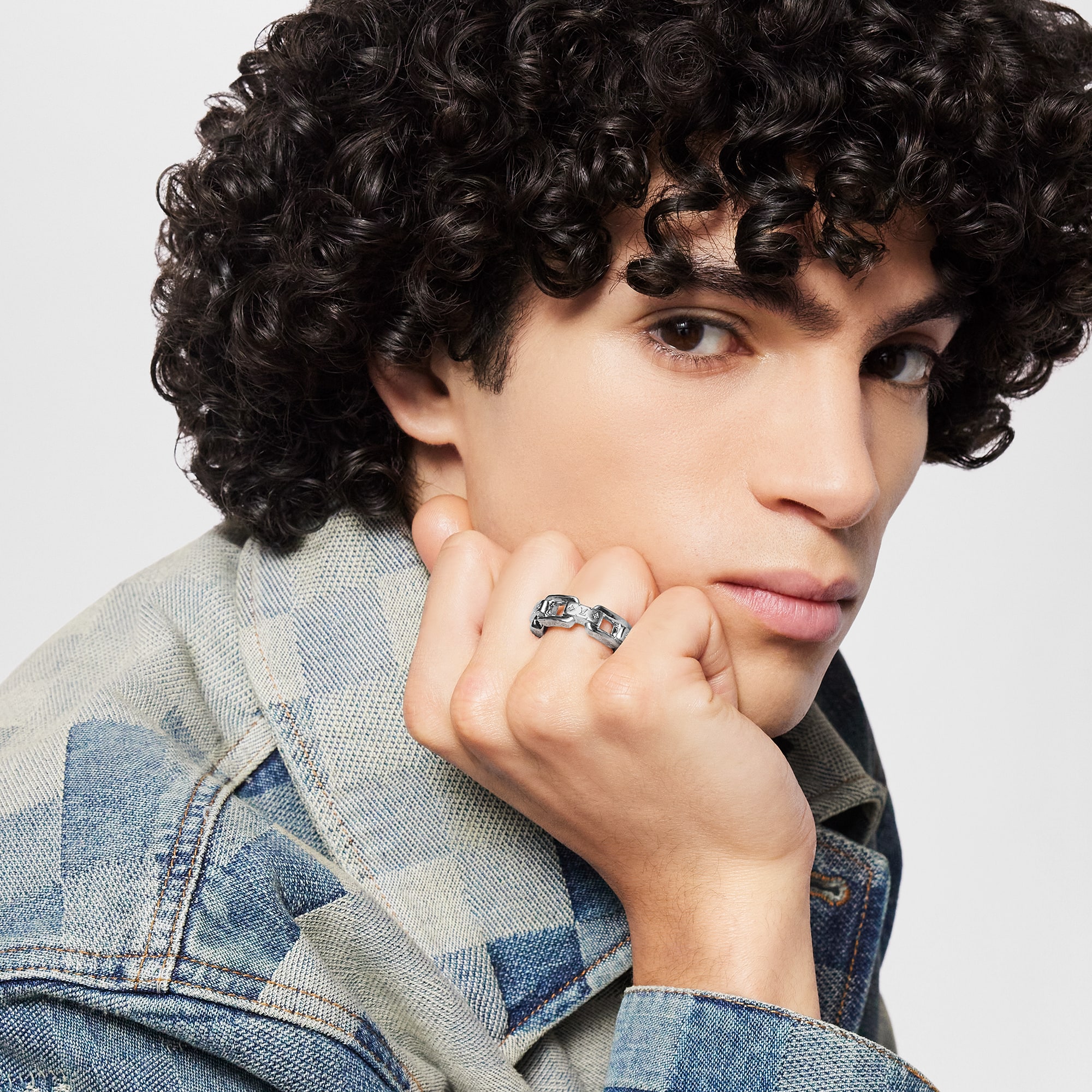Paradise Chain Ring . in Men