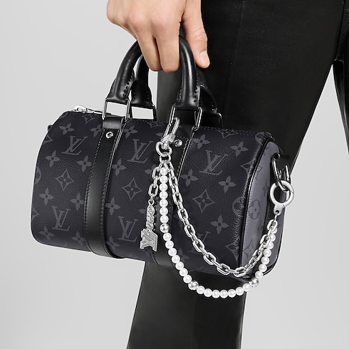Pearls Mini Chain Belt . in Men's Accessories Key Holders and Bag Charms collections by Louis Vuitton (Product zoom)