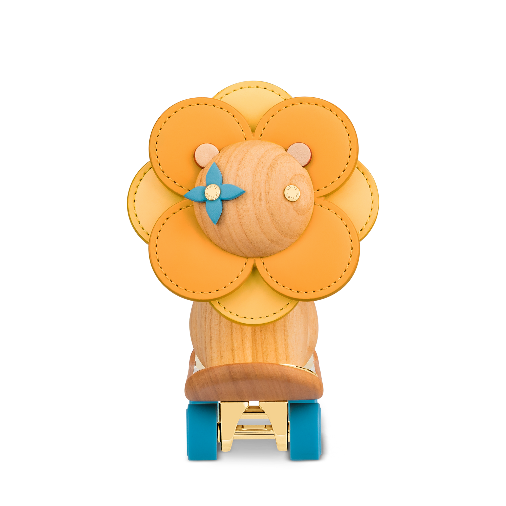 Petula Skater . in Trunks, Travel and Home