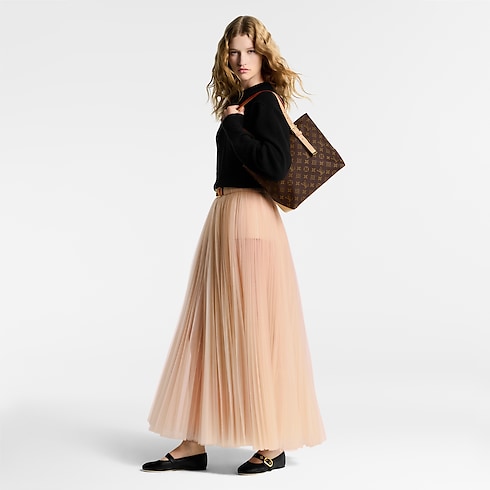 Piano Monogram in Women's Handbags All Handbags for Women collections by Louis Vuitton (Product zoom)