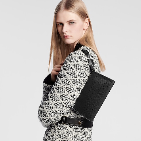 Pochette Accessoires Epi Leather in Gifts's Mother's Day Gifts } collections by Louis Vuitton (Product zoom)