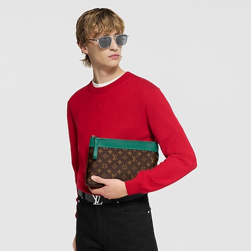 Pochette Voyage Souple Monogram Macassar Canvas in Gifts's Valentine's Day Gifts for Him } collections by Louis Vuitton (Product zoom)