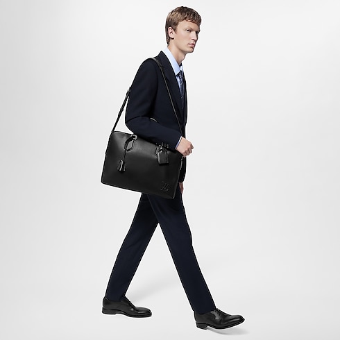 Porte-Documents Voyage PM Autres Cuirs in Men's Travel Men's Duffle and Travel Bags collections by Louis Vuitton (Product zoom)