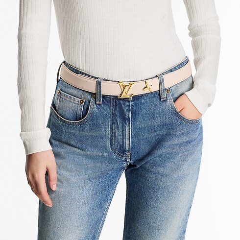 Pretty LV 30mm Reversible Belt in Women's Accessories Women's Belts collections by Louis Vuitton (Product zoom)