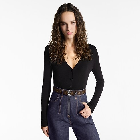 Pretty LV 30mm Reversible Belt Monogram in Women's Accessories Women's Belts collections by Louis Vuitton (Product zoom)