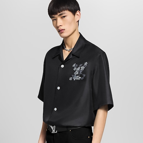 Printed Signature Silk Shirt in Men's Ready-to-Wear Shirts collections by Louis Vuitton (Product zoom)