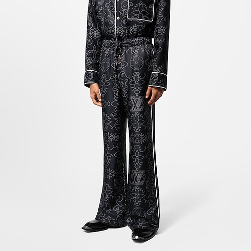 Printed Silk Pyjama Pants in Men's Ready-to-Wear Pants collections by Louis Vuitton (Product zoom)