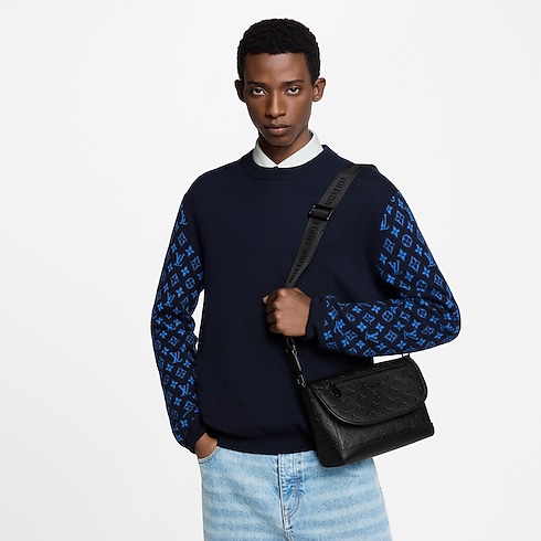 Pulse Messenger Monogram Shadow Leather in Bags and Small Leather Goods's Women Bags Newness collections by Louis Vuitton (Product zoom)