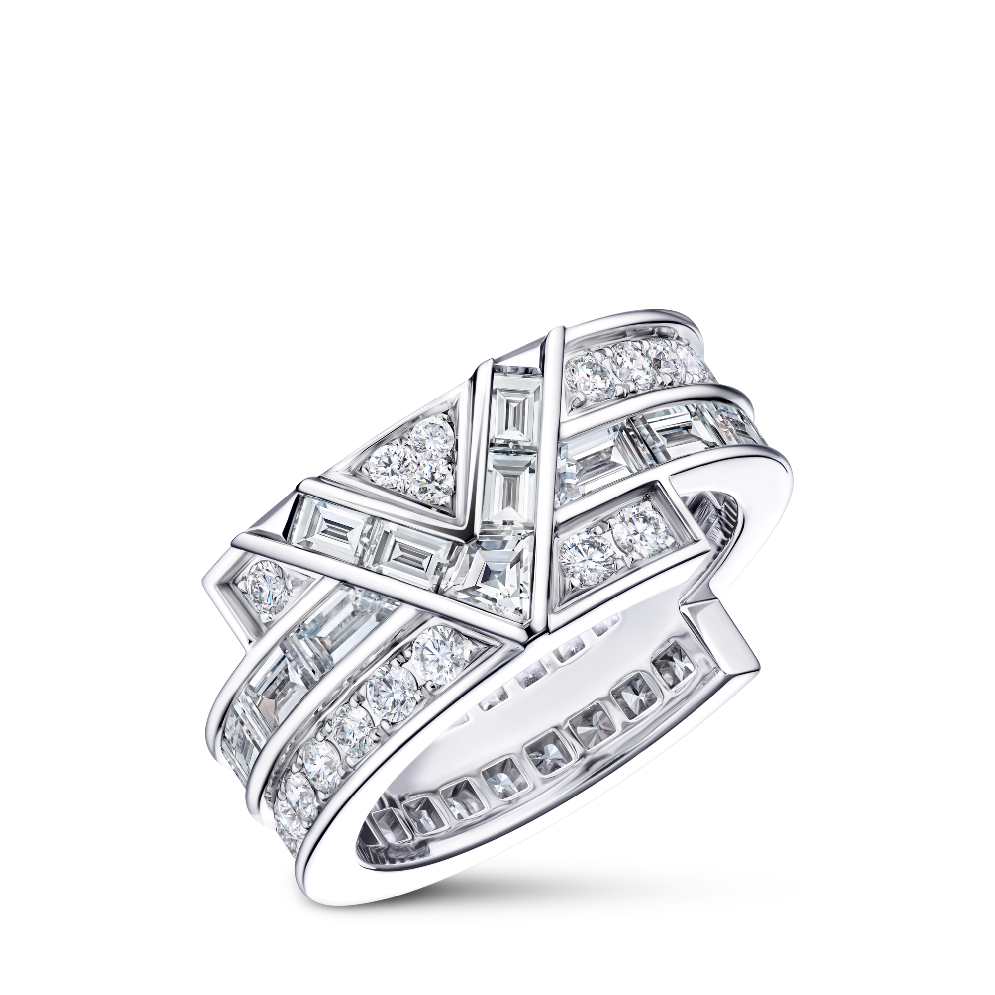 Pure V Ring, White Gold and Diamonds  in Les Extraordinaires