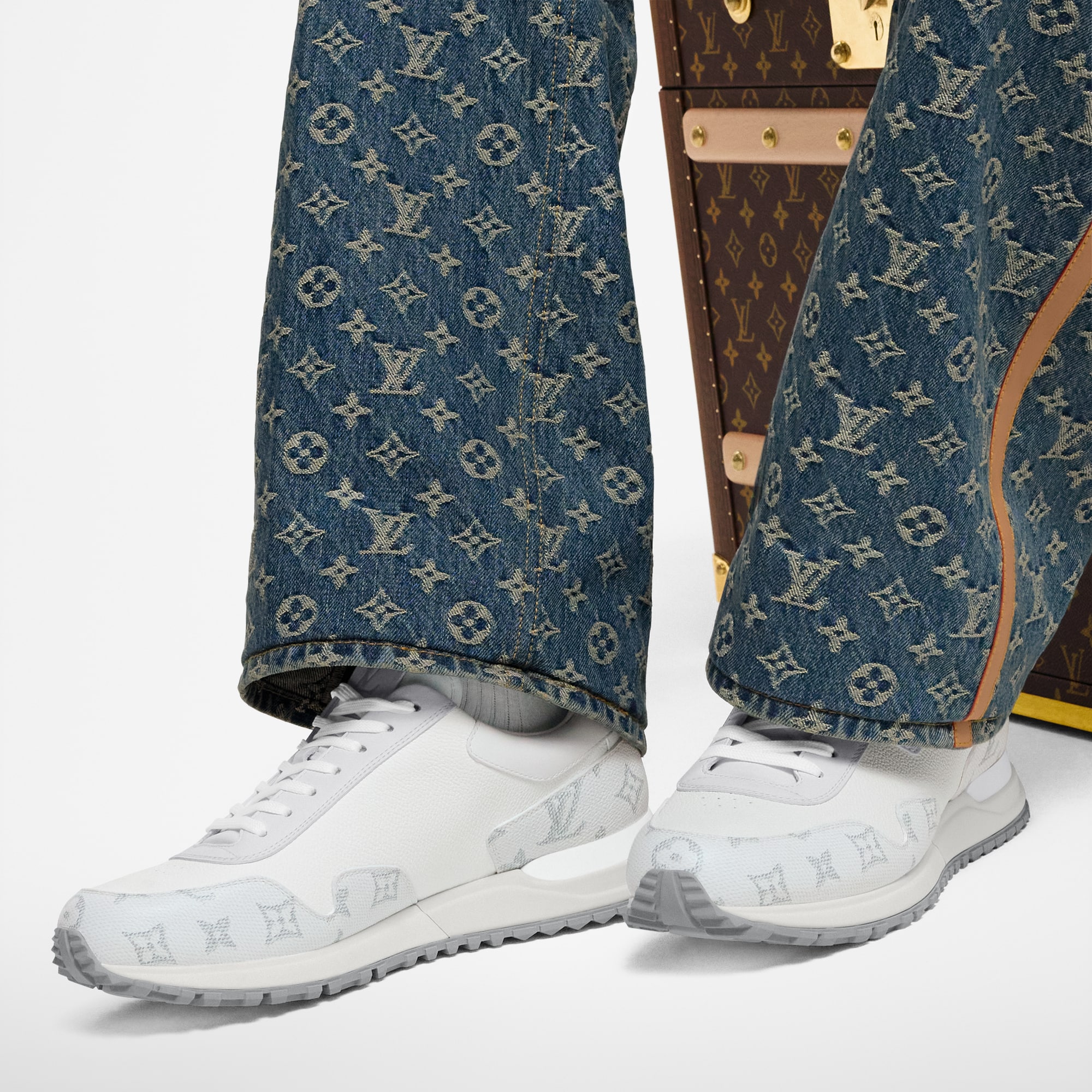 Run Away Sneaker  in Men