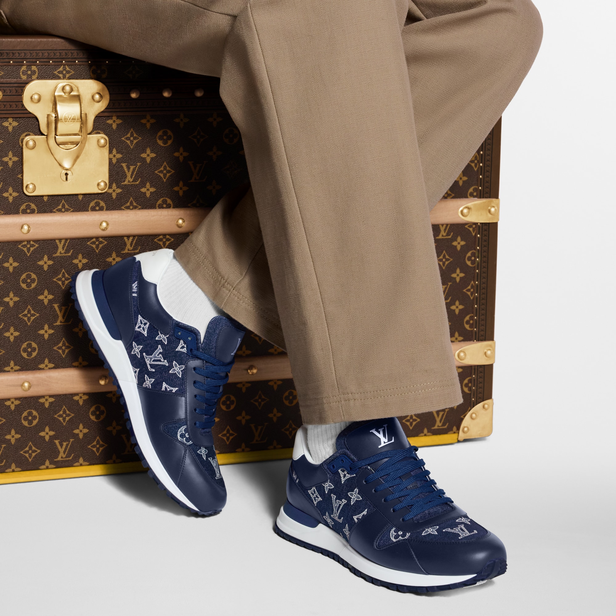 Run Away Sneaker  in Men