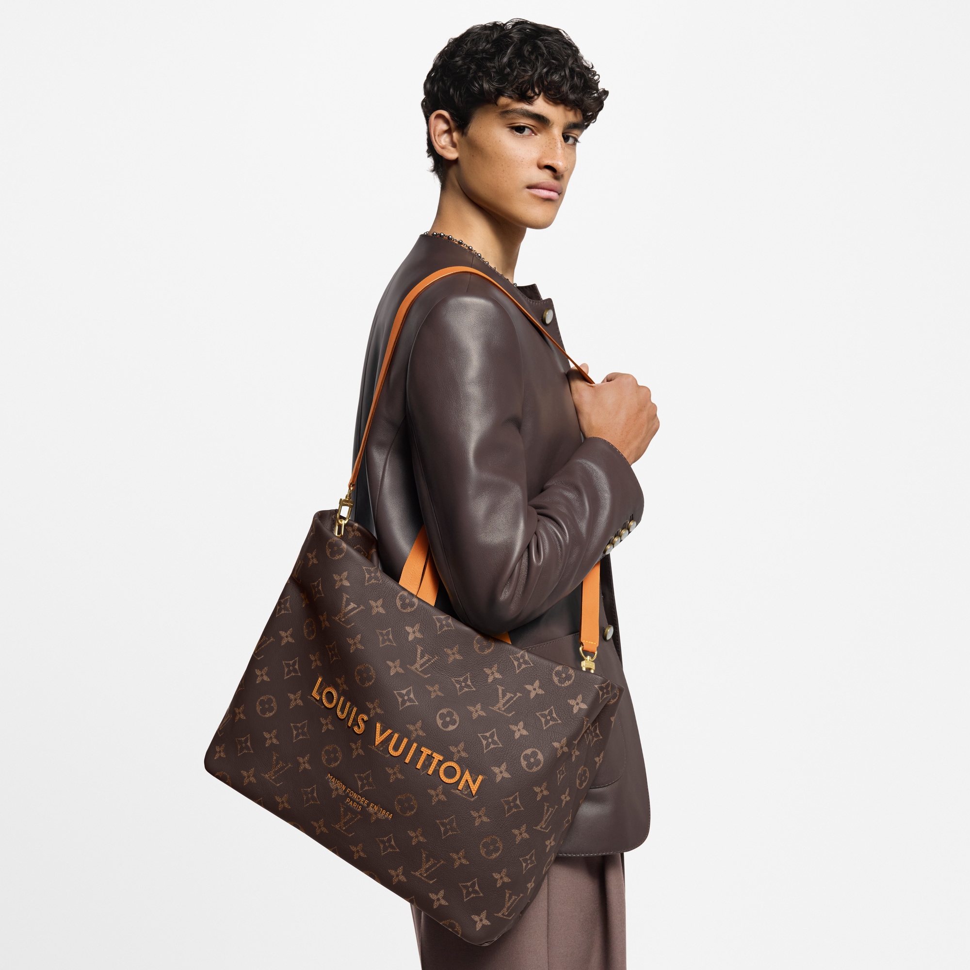 Shopper Tote MM Autres Cuirs Monogram in Bags and Small Leather Goods