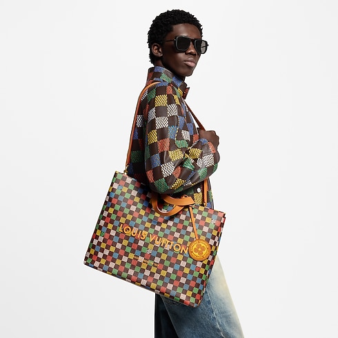 Shopper Tote MM Damier Ebene Canvas in Bags and Small Leather Goods's Men Bags Newness collections by Louis Vuitton (Product zoom)