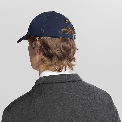 Signature Cap . in Men's Accessories Hats, Beanies and Gloves collections by Louis Vuitton (Product zoom)