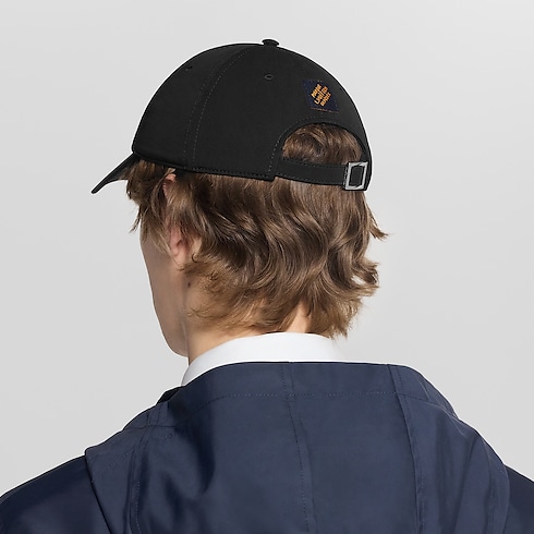 Signature Cap . in Men's Accessories Hats, Beanies and Gloves collections by Louis Vuitton (Product zoom)