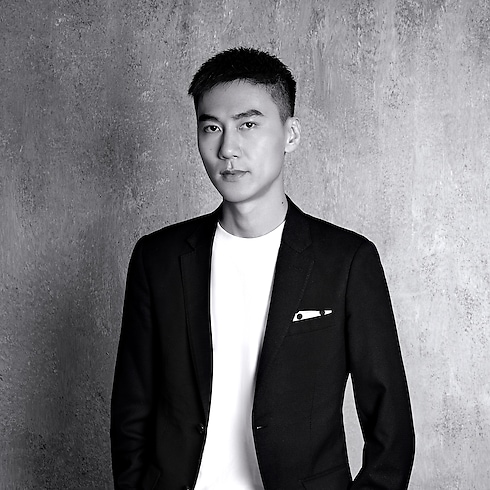 Signature Sofa Indoor By Frank Chou in Trunks, Travel and Home's Home and Art of Dining Furniture collections by Louis Vuitton (Product zoom)