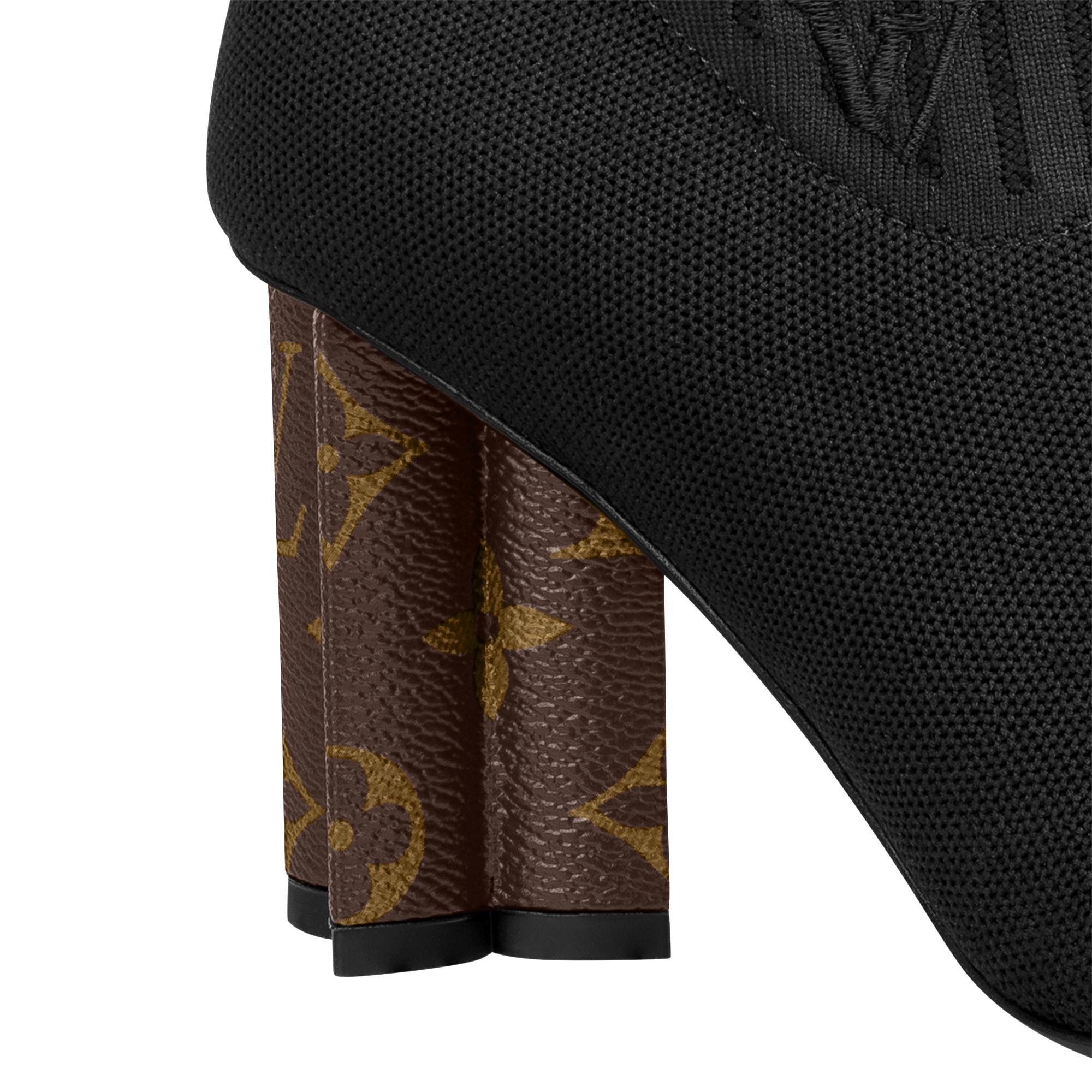Silhouette Ankle Boot  in Women