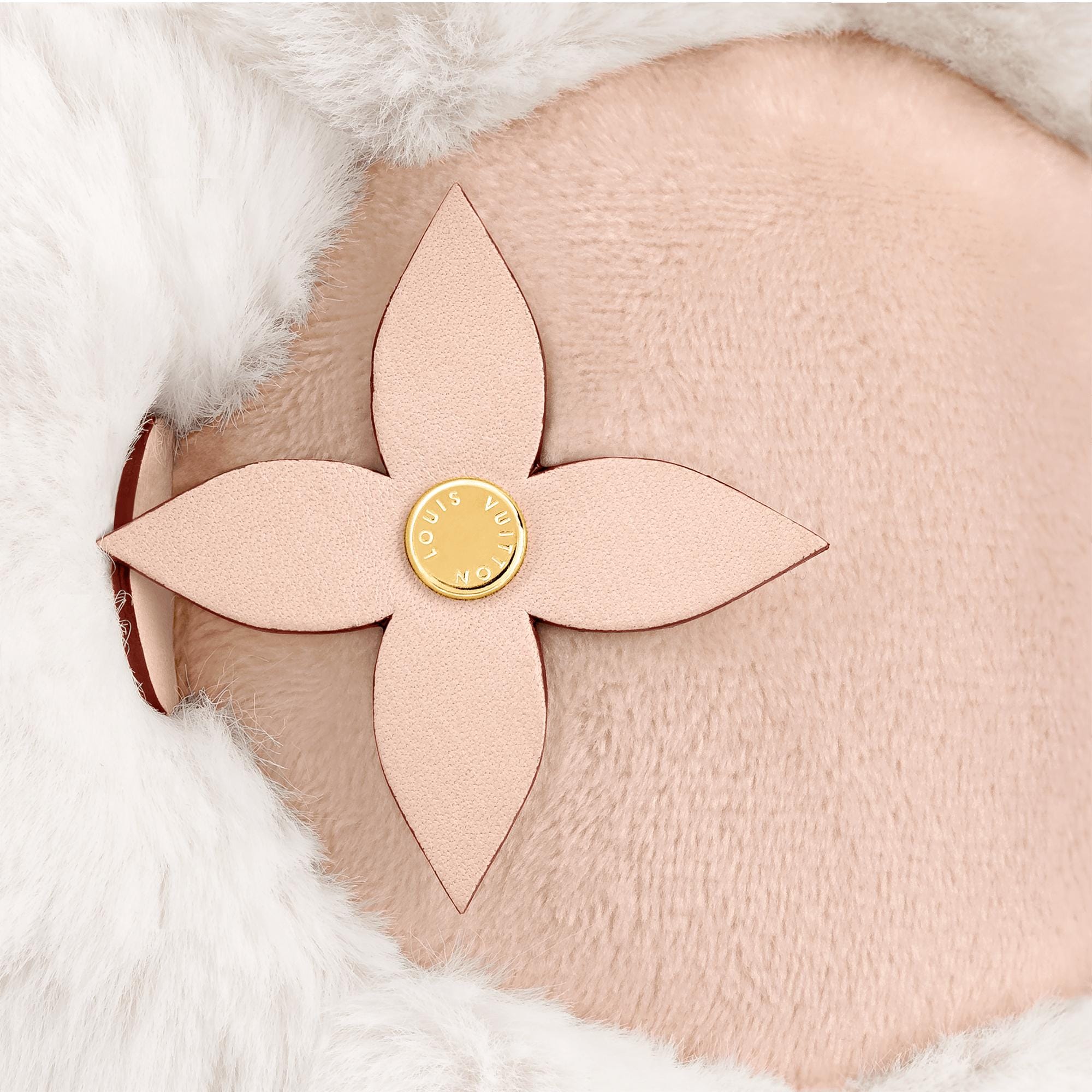 Vivienne Doudou  in Trunks, Travel and Home