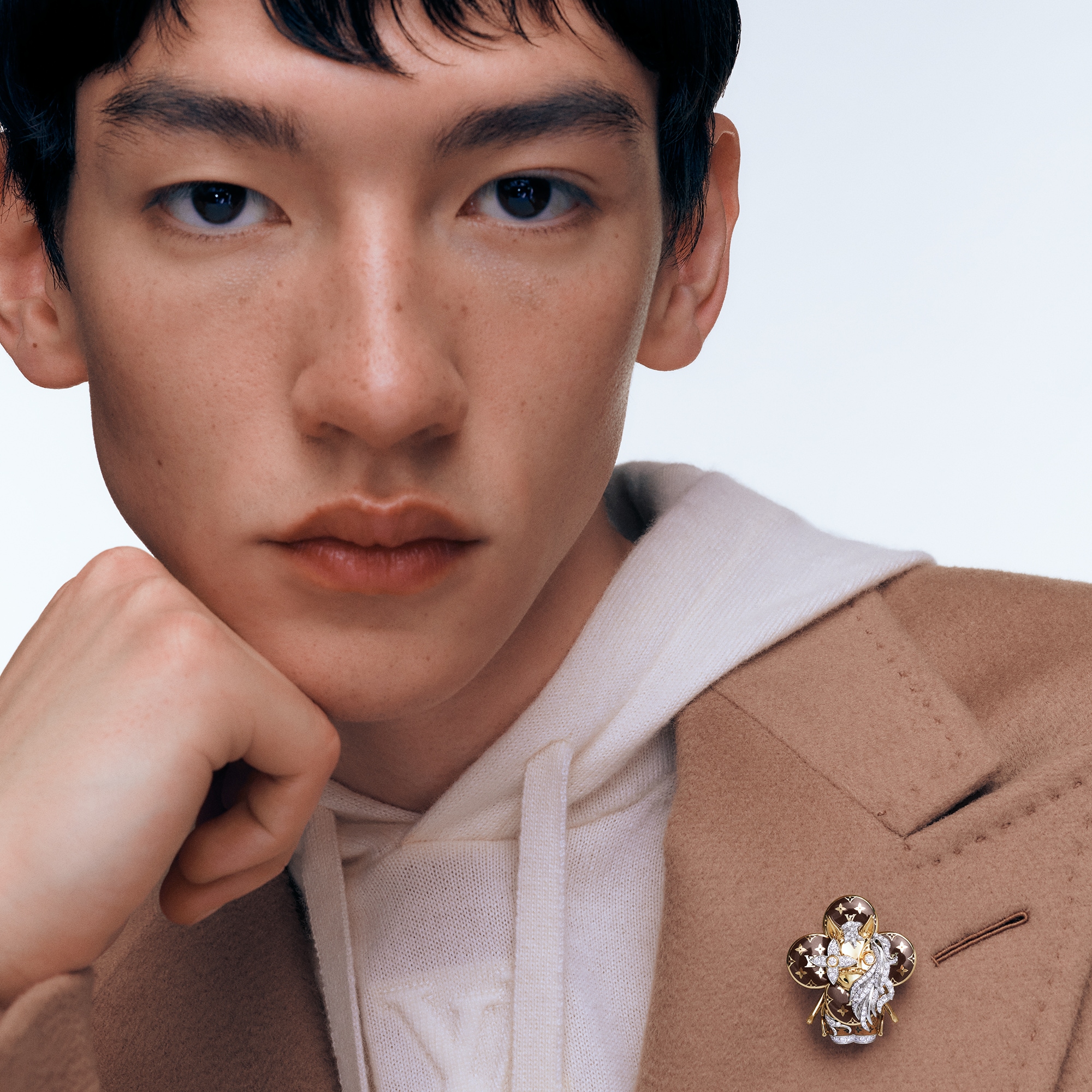 Vivienne Horse Pendant, Yellow Gold, White Gold, Lacquer & Diamonds  in Les Extraordinaires