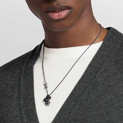 Vivienne Pendant . in Men's Accessories New This Season collections by Louis Vuitton (Product zoom)