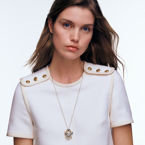 Vivienne Sheep Pendant, Yellow Gold, White Gold, Grey Mother-Of-Pearl, Diamonds & Colored Gemstones in Les Extraordinaires's Jewelry Necklaces and Pendants collections by Louis Vuitton (Product zoom)